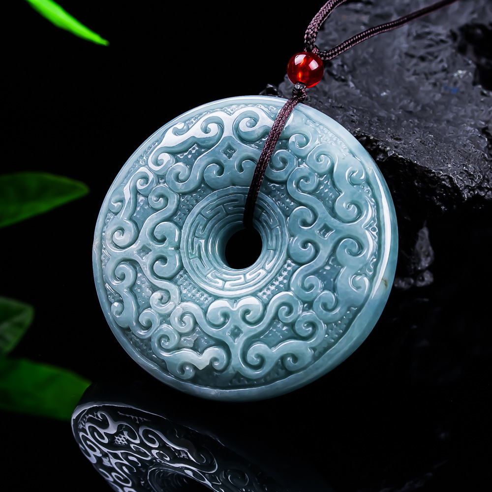 Luxury Gifts Jewelry & Watches Namfleg Mostar - قلادة زهرة من اليشم البورمي الطبيعي،