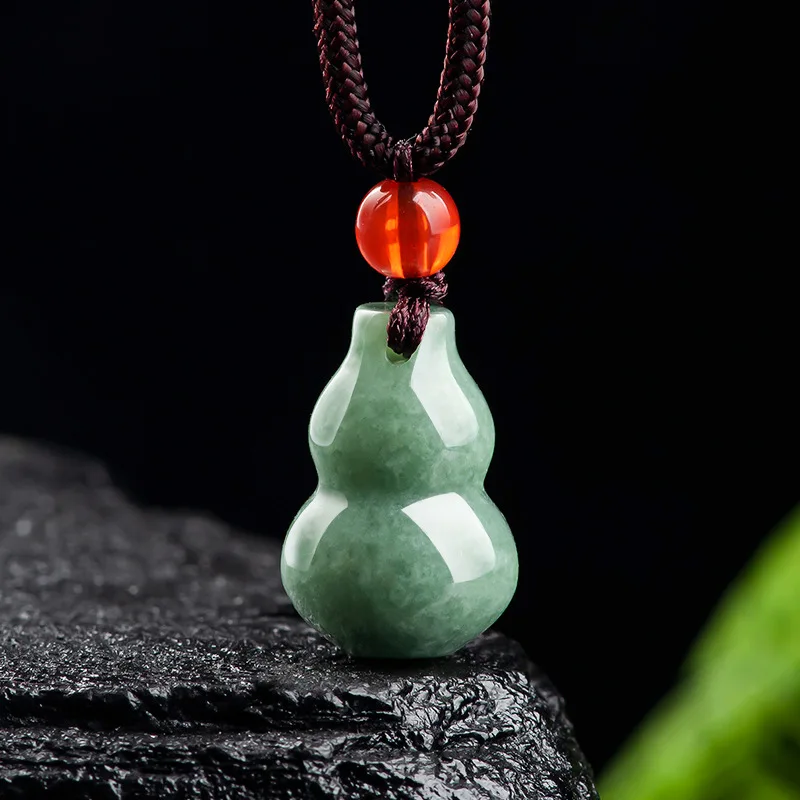 Luxury Gifts Jewelry & Watches Namfleg Mostar - بورمية اليشم القرع قلادة هدية فاخرة