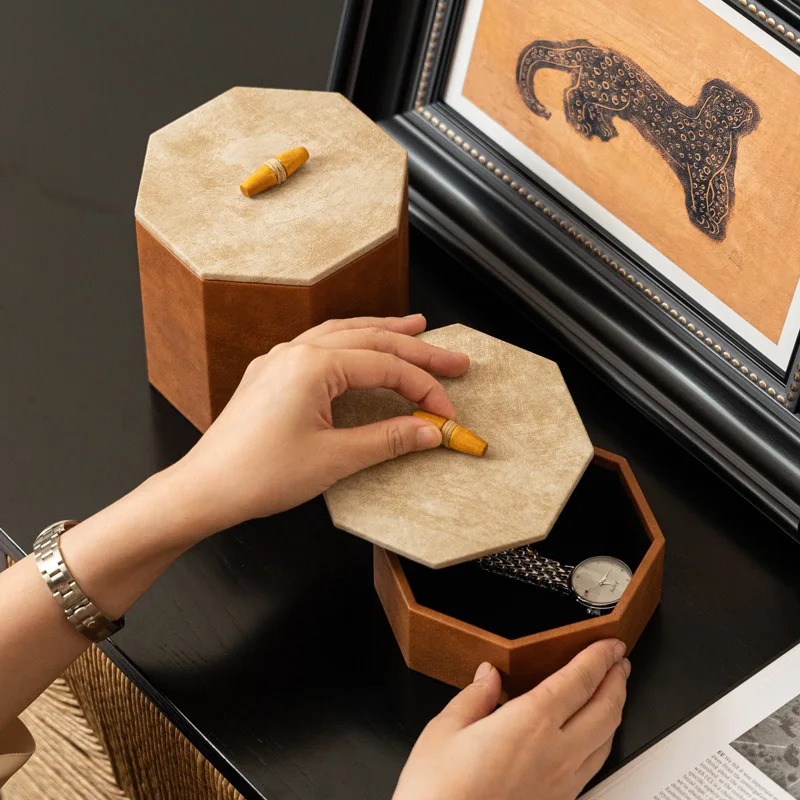 منظم ساعات إيطالي فاخر من الجل - مراجعة Jewelry Watches Luxury وسعره