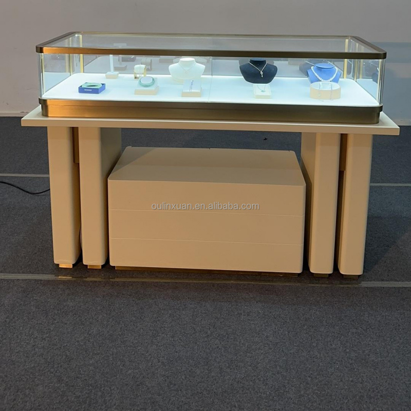 طاولة عرض ساعات ومجوهرات من ال - مراجعة Jewelry Stores With Watches وسعره