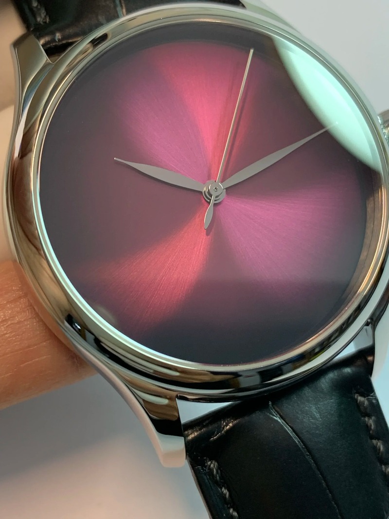 ساعة يد بدون عقارب، حركة سويسر - مراجعة Jewellery Watches وسعره