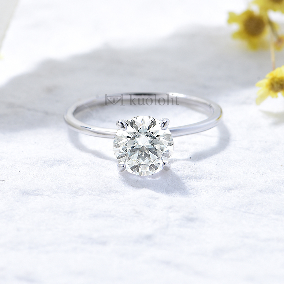 خاتم خطوبة وزفاف من الموسانيت  - مراجعة Luxury Gifts Jewelry & Watches Namfleg Mostar وسعره