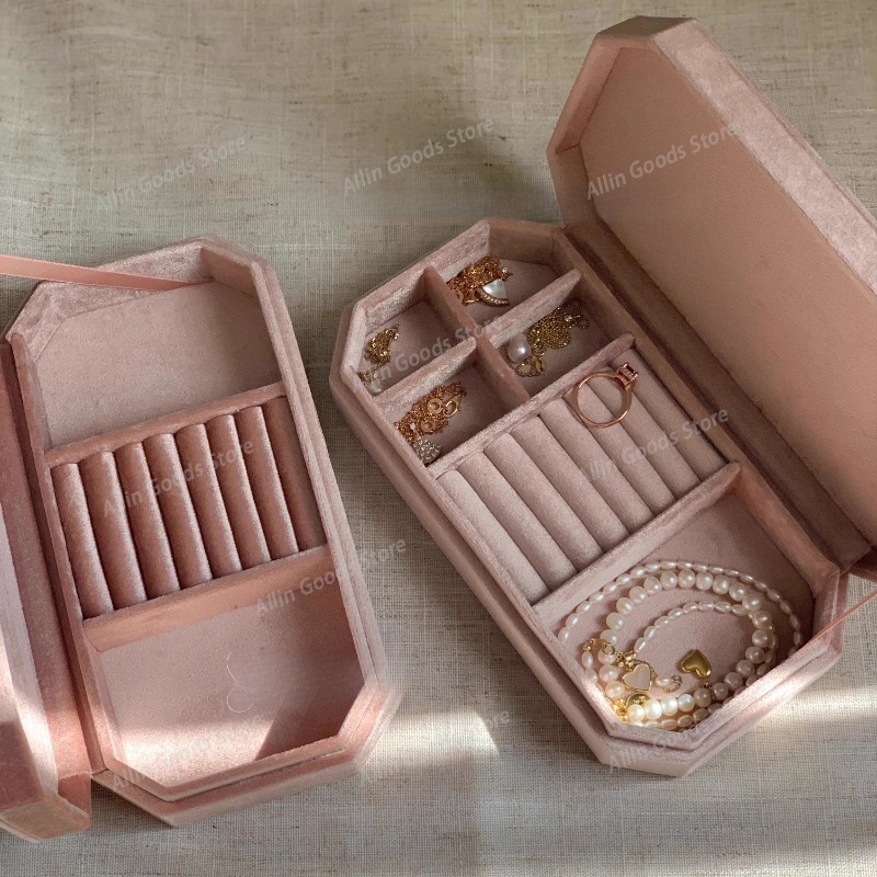 صندوق مجوهرات مخملي فاخر لتخزي - مراجعة Luxury Gifts Jewelry & Watches Namfleg Mostar وسعره