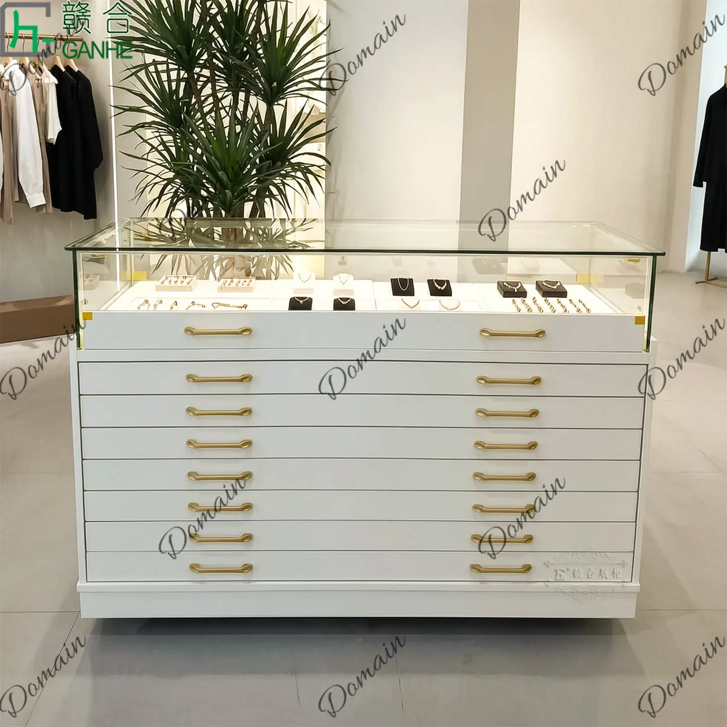 خزانة عرض زجاجية فاخرة متعددة  - مراجعة Jewelry With Watches وسعره